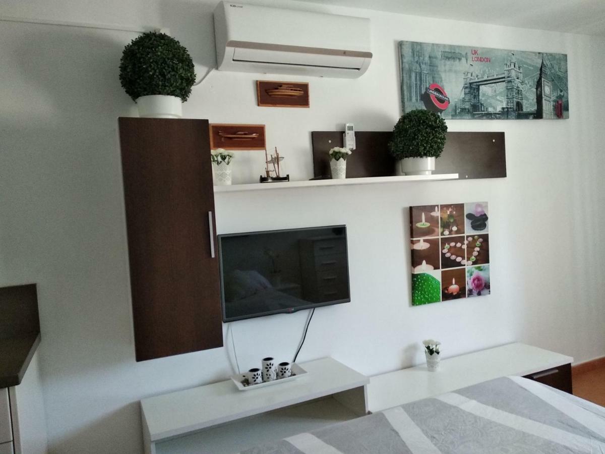 טריפה Coqueto Estudio Con Acceso A Piscina מראה חיצוני תמונה